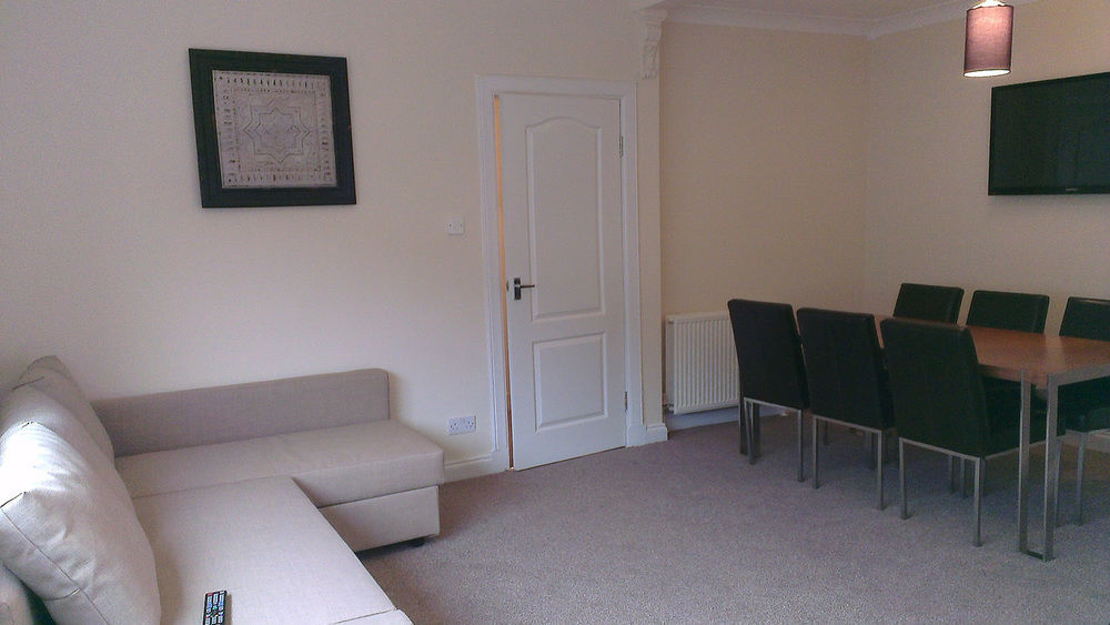 The Redhurst Hotel Glasgow Giffnock Exteriör bild