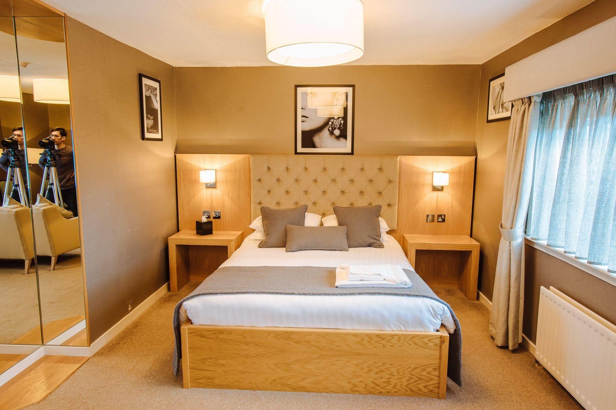 The Redhurst Hotel Glasgow Giffnock Exteriör bild