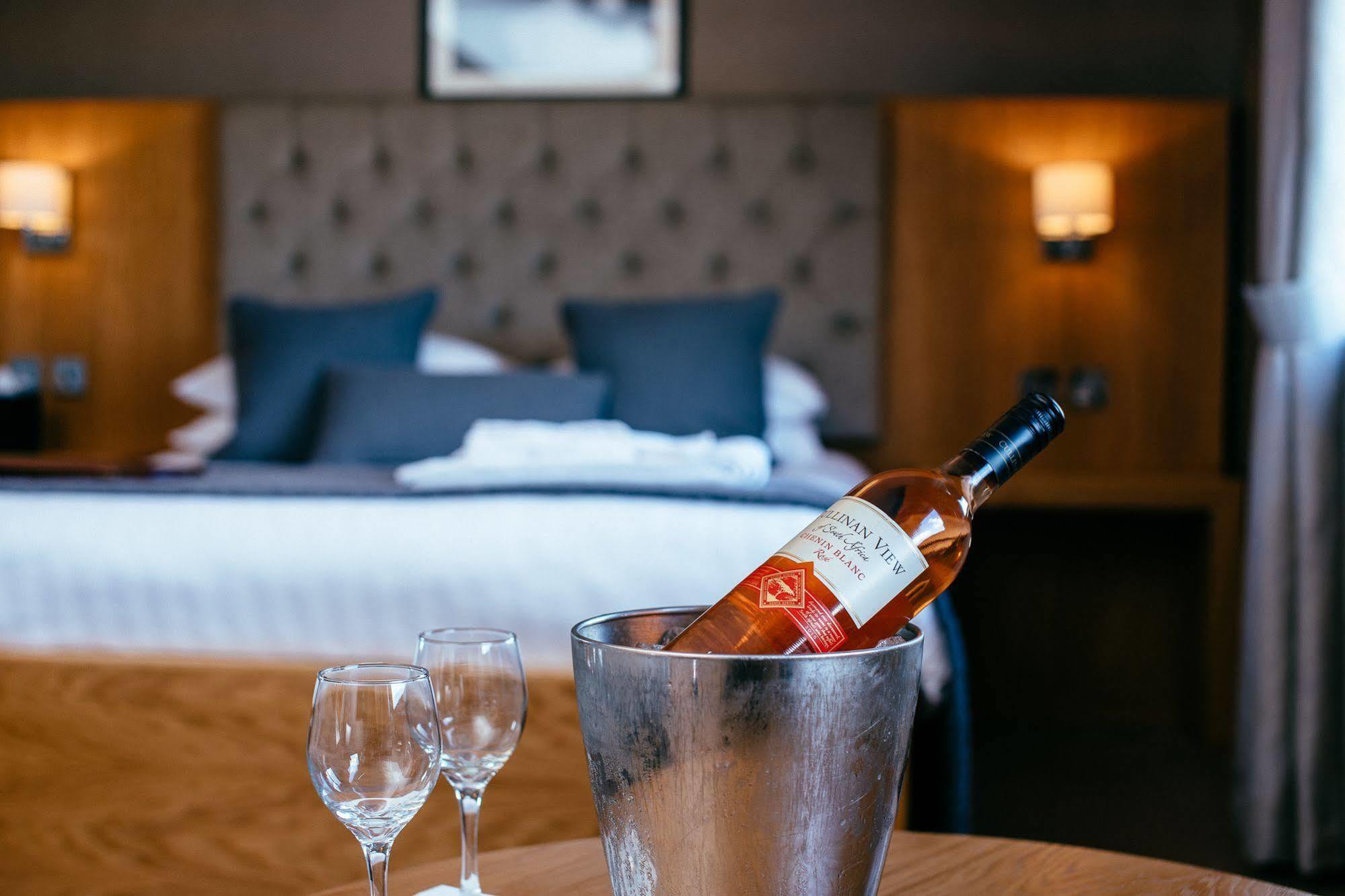 The Redhurst Hotel Glasgow Giffnock Exteriör bild